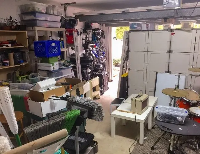 rensa ur garaget inför flytt