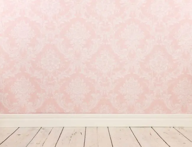 ta bort fläckar från tapet