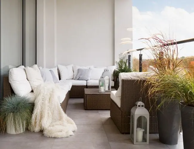 städad balkong inför visning innan flytt